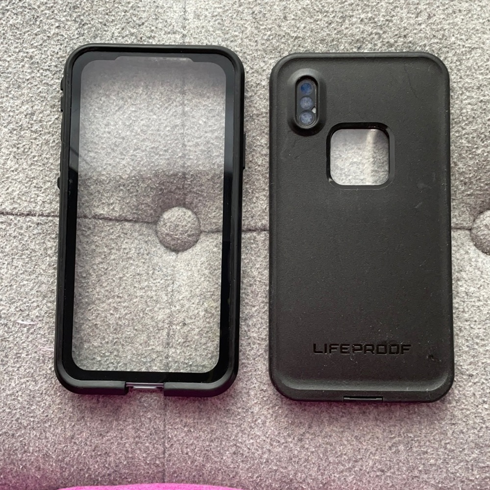 LifeProof iPhone 10 case
